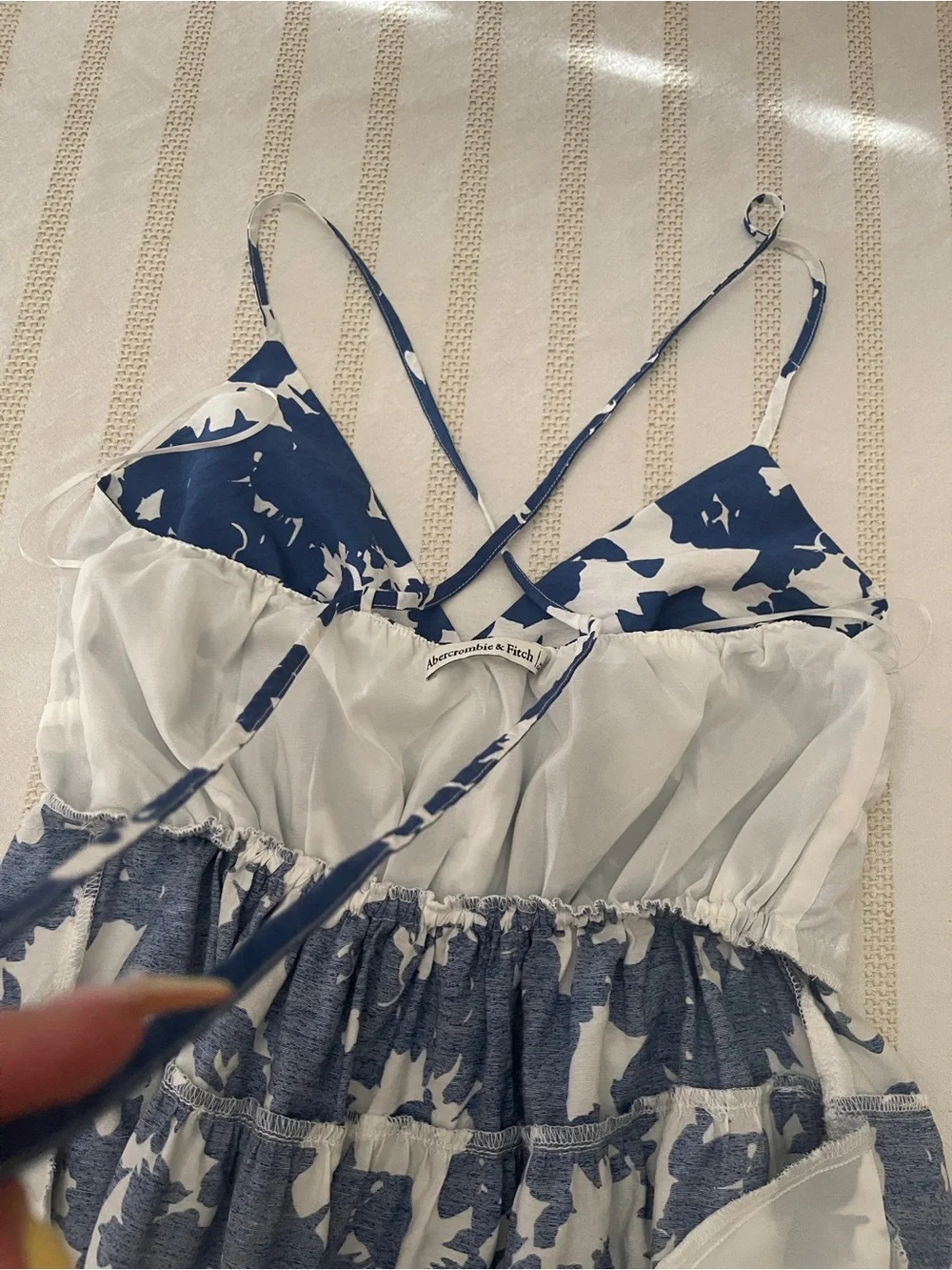 Abercrombie & Fitch Flowy Tiered Maxi Dress - Picture 11 of 11